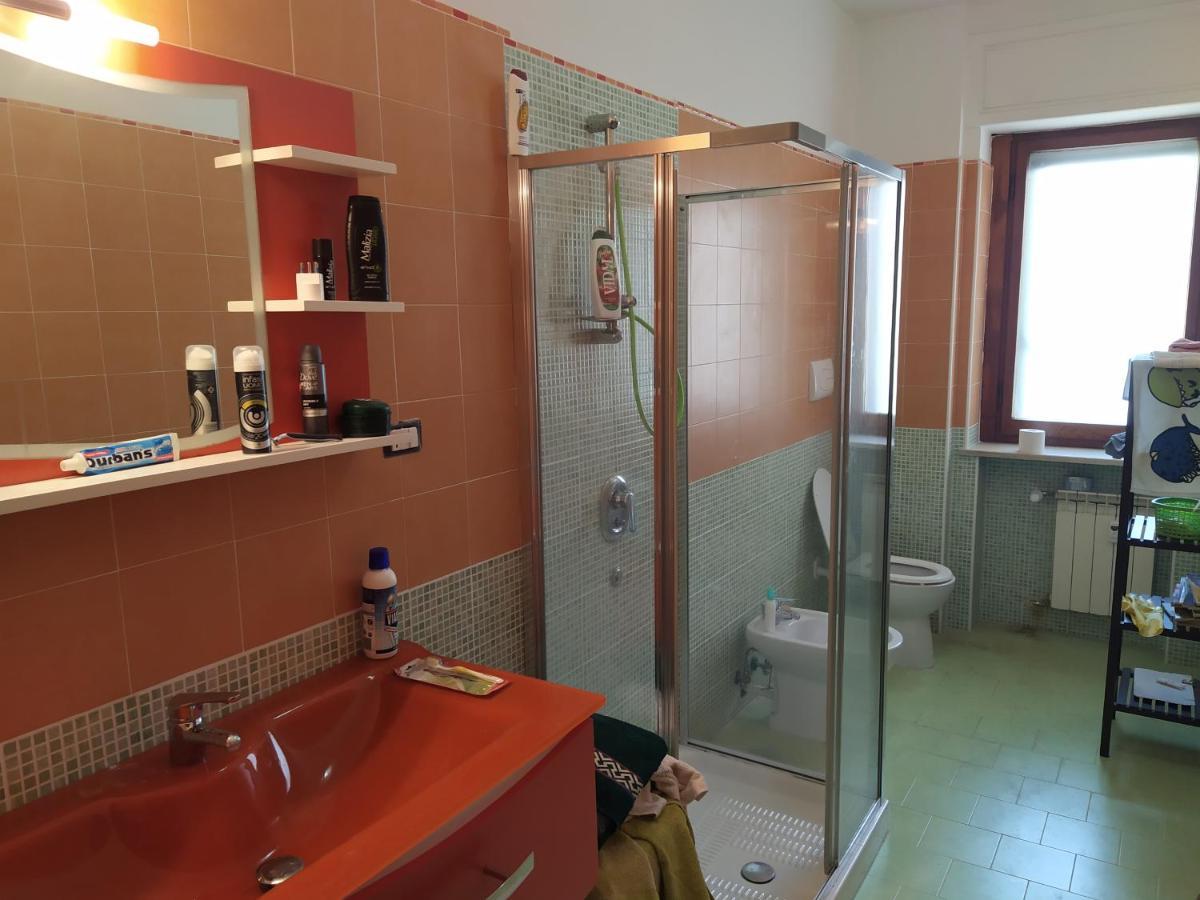 Vesuvio Corner - Spacious And Colorful Apartment In San Giorgio, Very Close To Napoli, Ideal For Families And Groups, Close To Pompeii, Sorrento... San Giorgio a Cremano Exterior photo